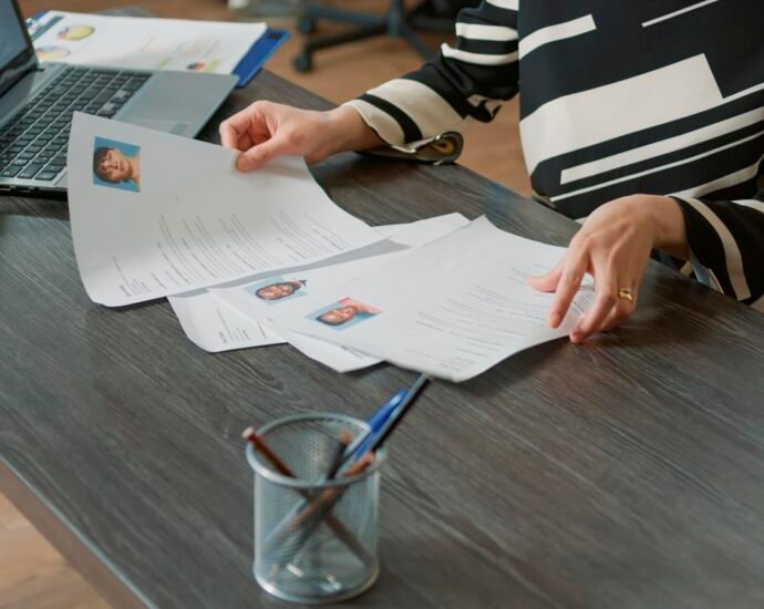 Πως μπορώ να βρω την πρόσληψη μου