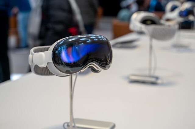 Apple Vision_Pro Αυτόνομο VR_Headset Παρουσίαση