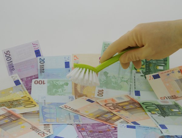 Καταγγελία για φοροδιαφυγή & Οικονομικά Εγκλήματα