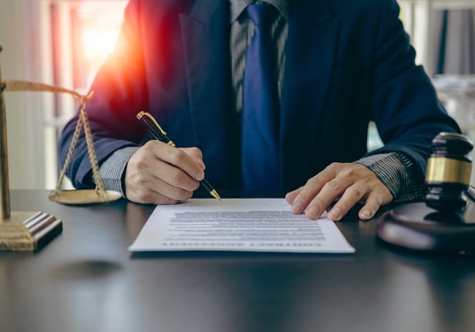 Καταγγελία μίσθωσης από μισθωτή